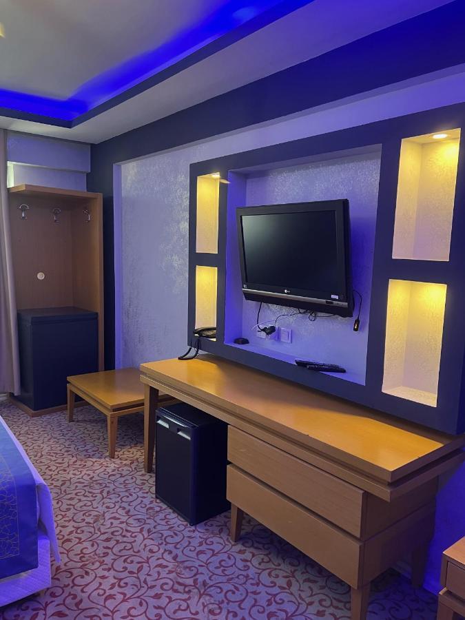 Uenaten Otel Gaziemir Eksteriør bilde